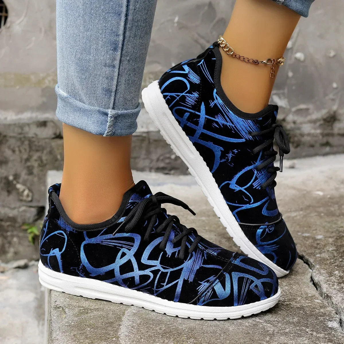 Elegantní a detailní podpůrná obuv