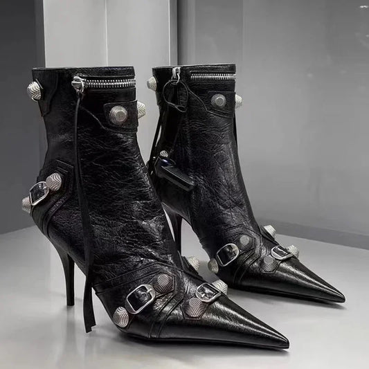 Elegantní a podpůrná ortopedická obuv