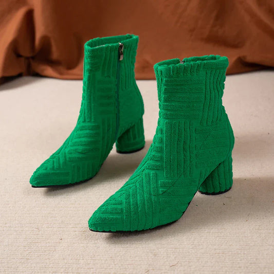 Elegantní a detailní podpůrné boty