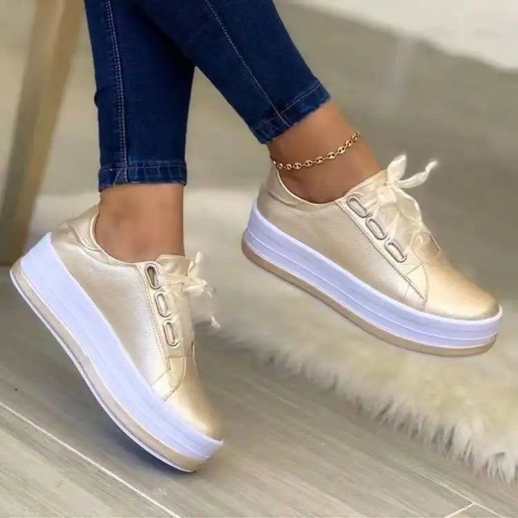 Elegantní a detailní podpůrná obuv