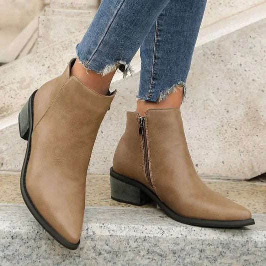 Elegantní a detailní podpůrná obuv