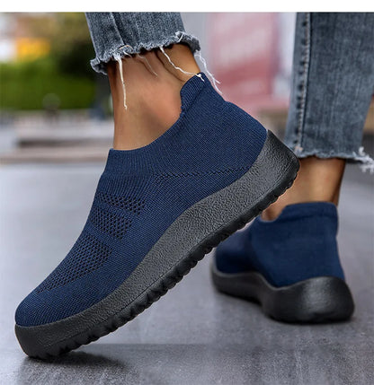 Elegantní a detailní podpůrné tenisky