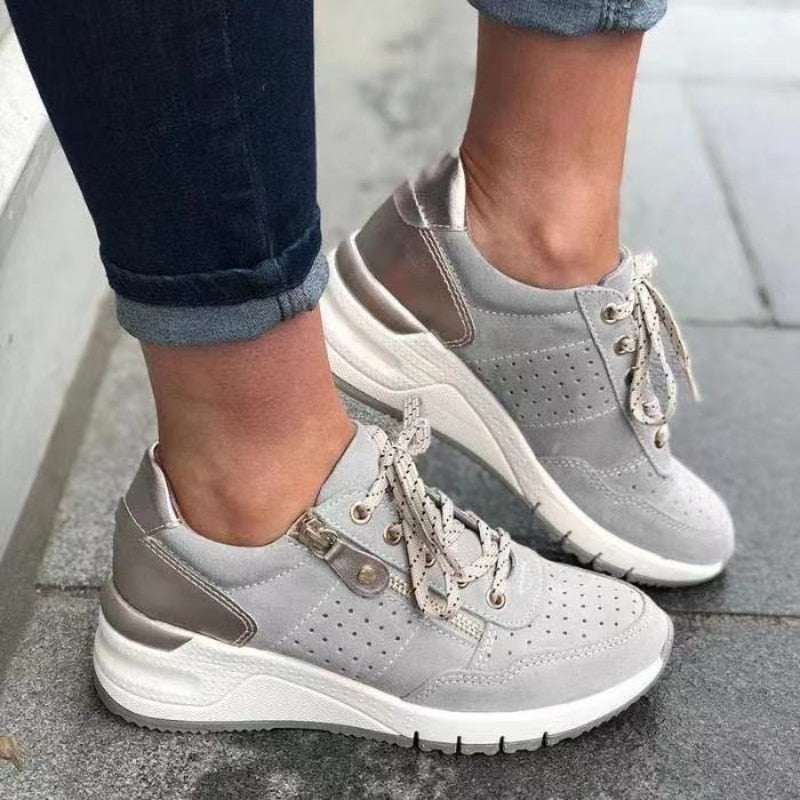 Elegantní a detailní podpůrná obuv