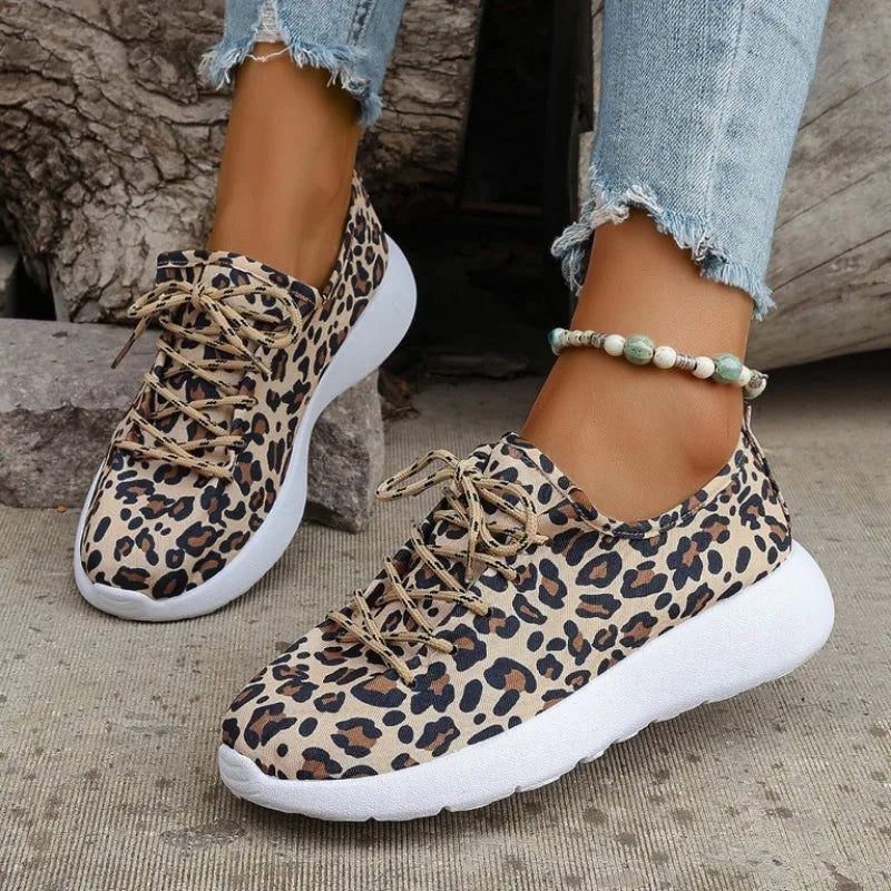Elegantní a detailní podpůrná obuv
