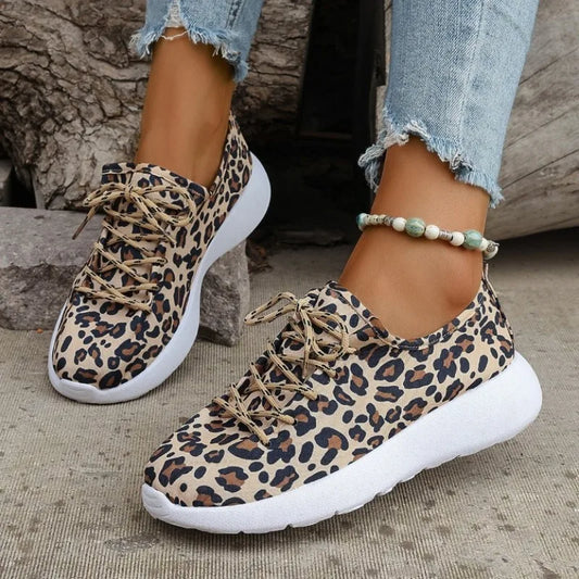 Elegantní a detailní podpůrná obuv