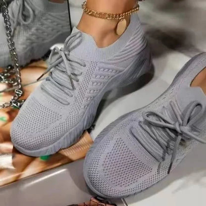 Elegantní a detailní podpůrná obuv