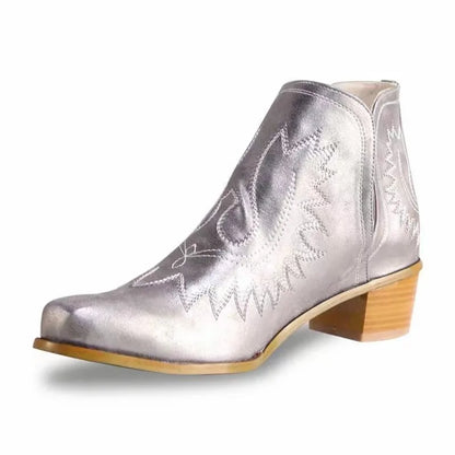 Elegantní a detailní podpůrná obuv