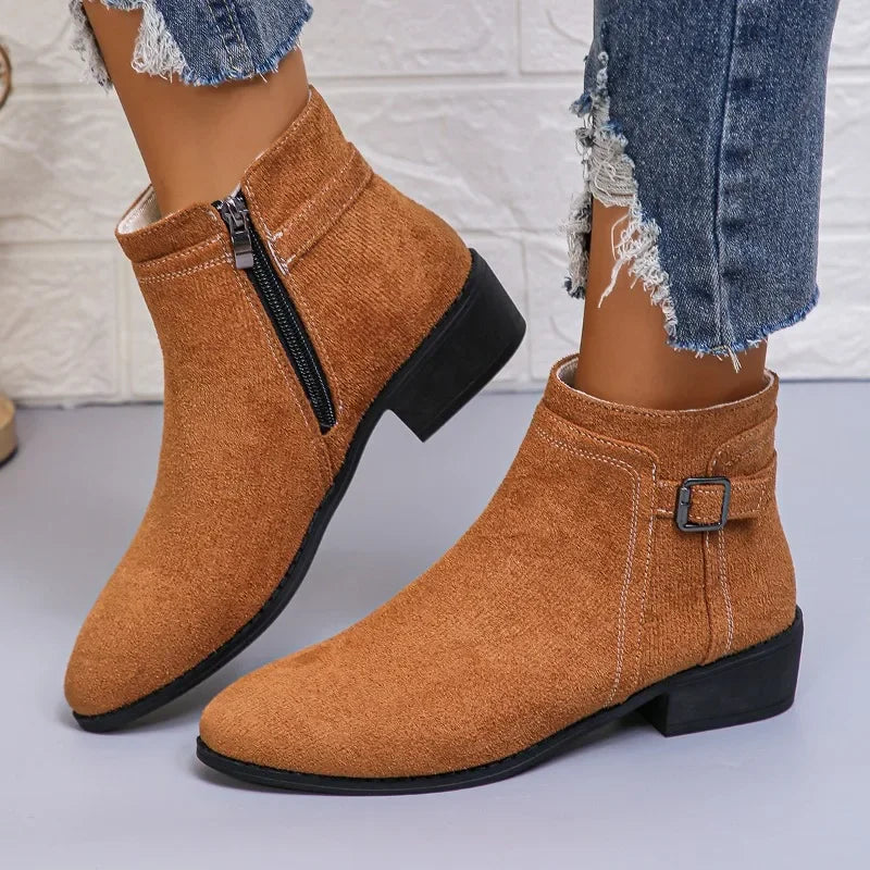 Elegantní a detailní podpůrná obuv
