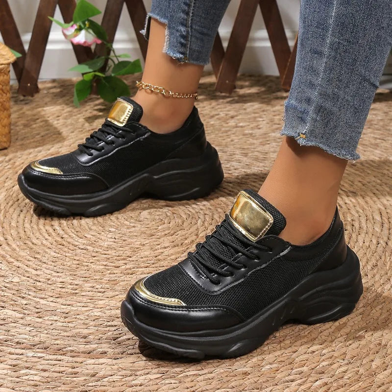 Elegantní a detailní podpůrná obuv