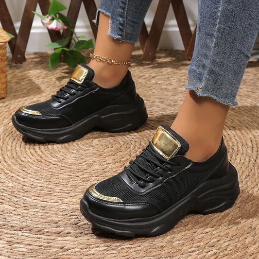 Elegantní a detailní podpůrná obuv