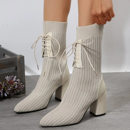 Elegantní a detailní podpůrná obuv