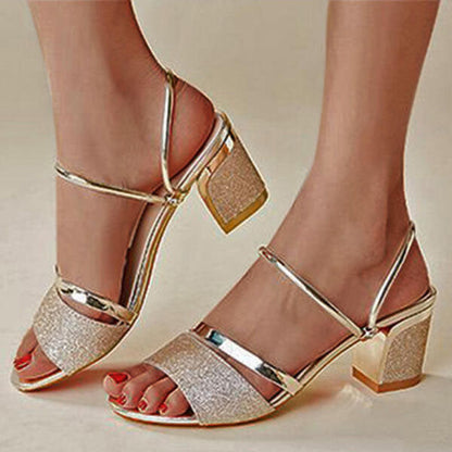 Elegantní a detailní podpůrné letní sandály