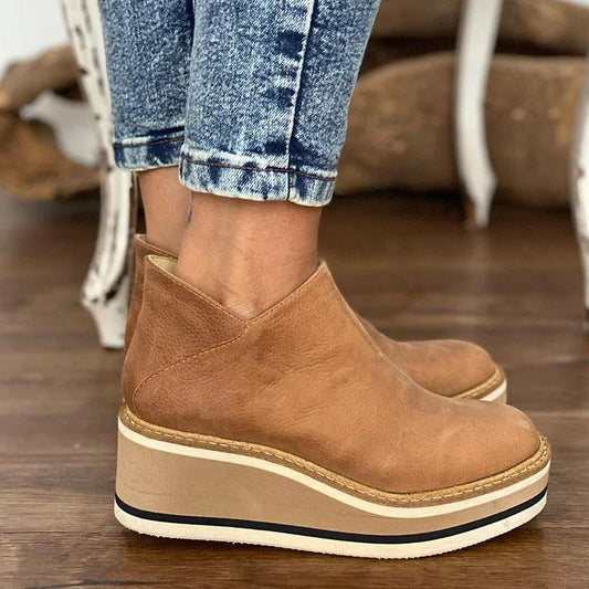 Elegantní a detailní podpůrná obuv