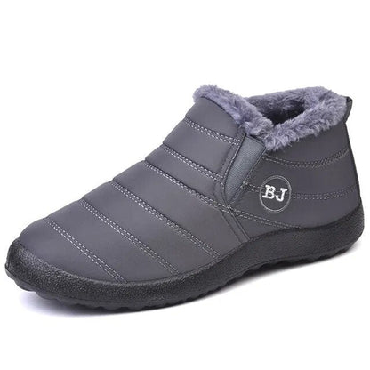 Elegantní a detailně propracovaná podpůrná letní obuv