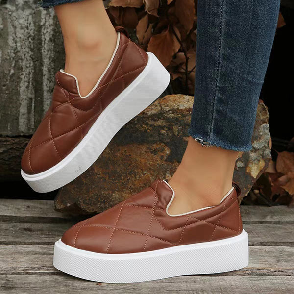 Elegantní a detailní podpůrné letní boty Flats