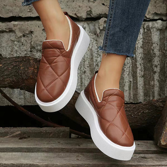 Elegantní a detailní podpůrné letní boty Flats
