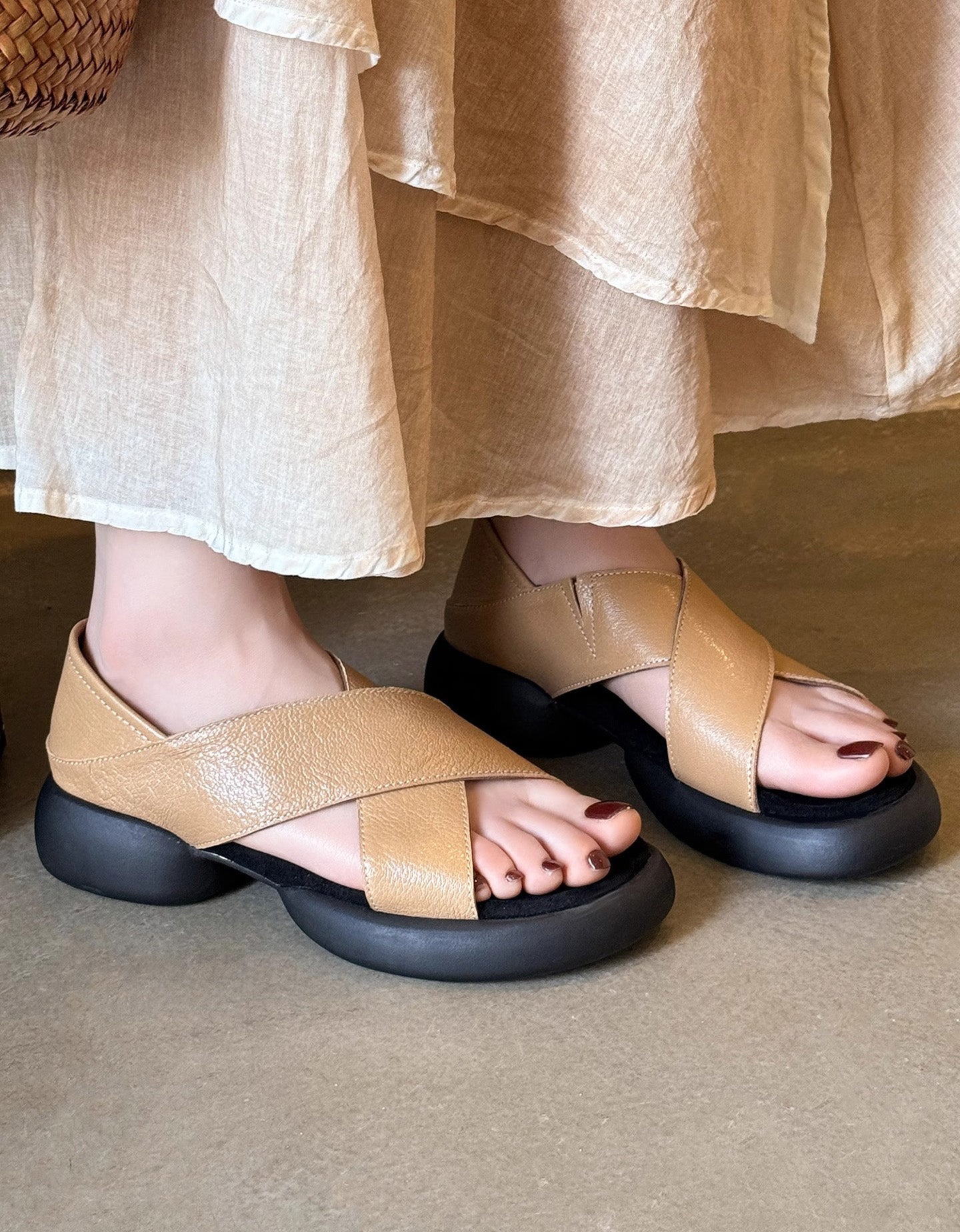 Moderní a podpůrné ortopedické letní sandály