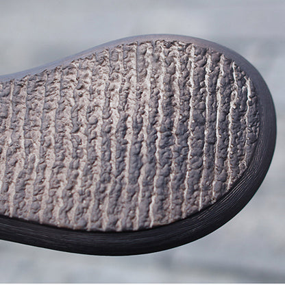 Elegantní a detailní podpůrné letní sandály