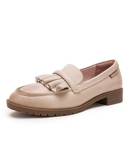 Elegantní a detailní podpůrné letní mokasíny