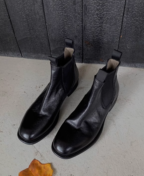 Elegantní a detailní podpůrné letní boty