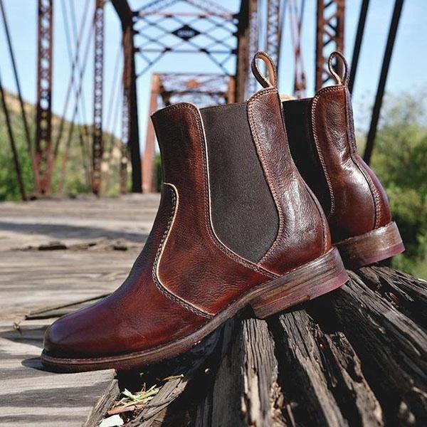 Elegantní a detailně propracovaná podpůrná letní obuv