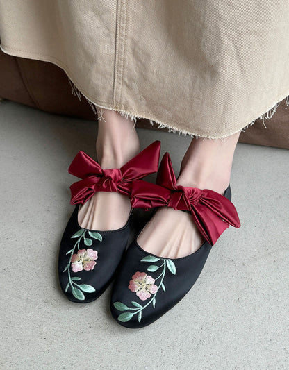 Elegantní a detailní podpůrné letní boty Flats