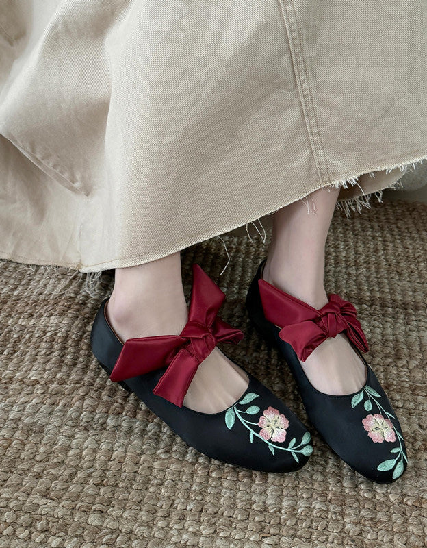 Elegantní a detailní podpůrné letní boty Flats