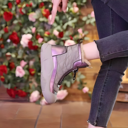 Elegantní a detailní podpůrné letní boty