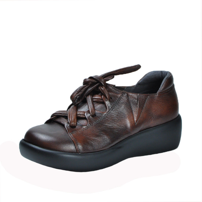 Elegantní a detailní podpůrné letní boty