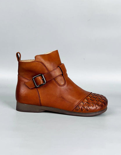 Elegantní a detailní podpůrné letní boty