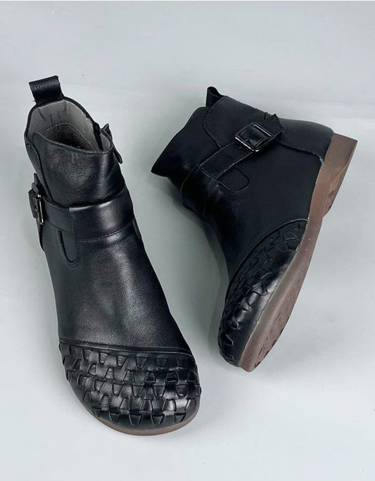 Elegantní a detailní podpůrné letní boty