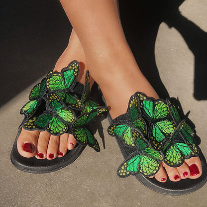 Elegantní a detailní podpůrné letní sandály
