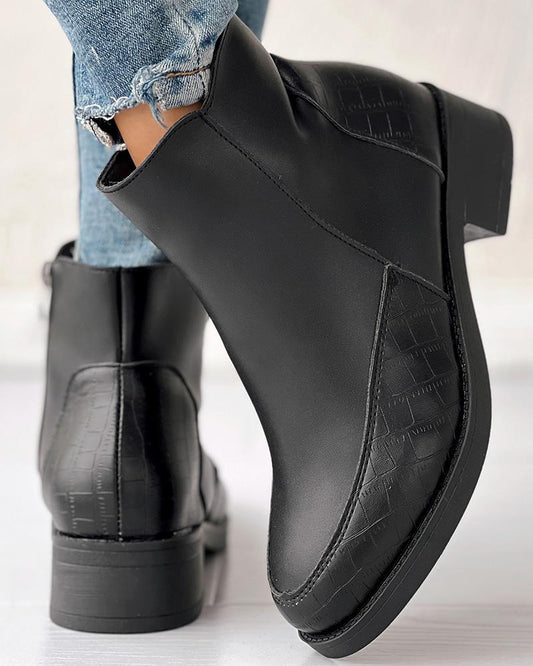 Elegantní a detailní podpůrné boty