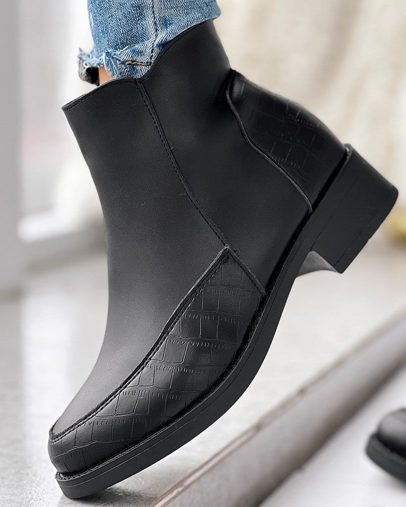 Elegantní a detailní podpůrné boty