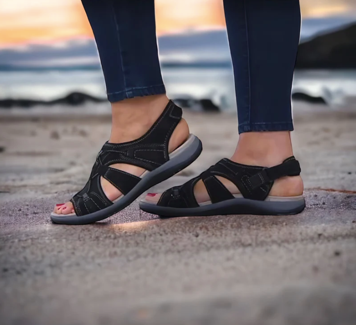 Elegantní a detailní podpůrné letní sandály