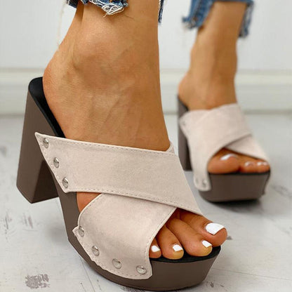Sandály na podpatku Peep Toe