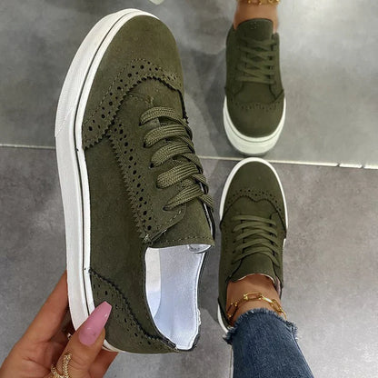 Elegantní a detailní podpůrné tenisky