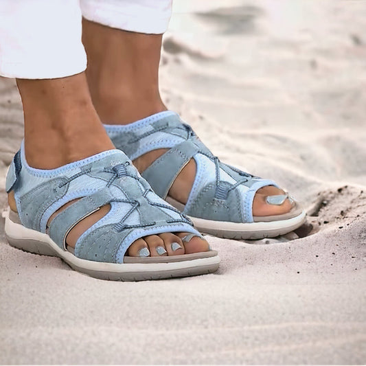 Elegantní a detailní podpůrné letní sandály
