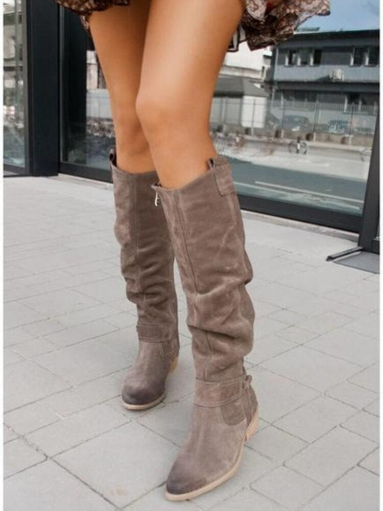Elegantní a detailní podpůrné boty