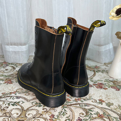 Elegantní a detailní podpůrné letní boty