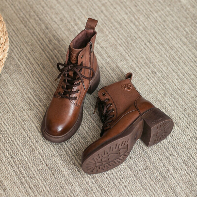 Elegantní a detailní podpůrné letní boty