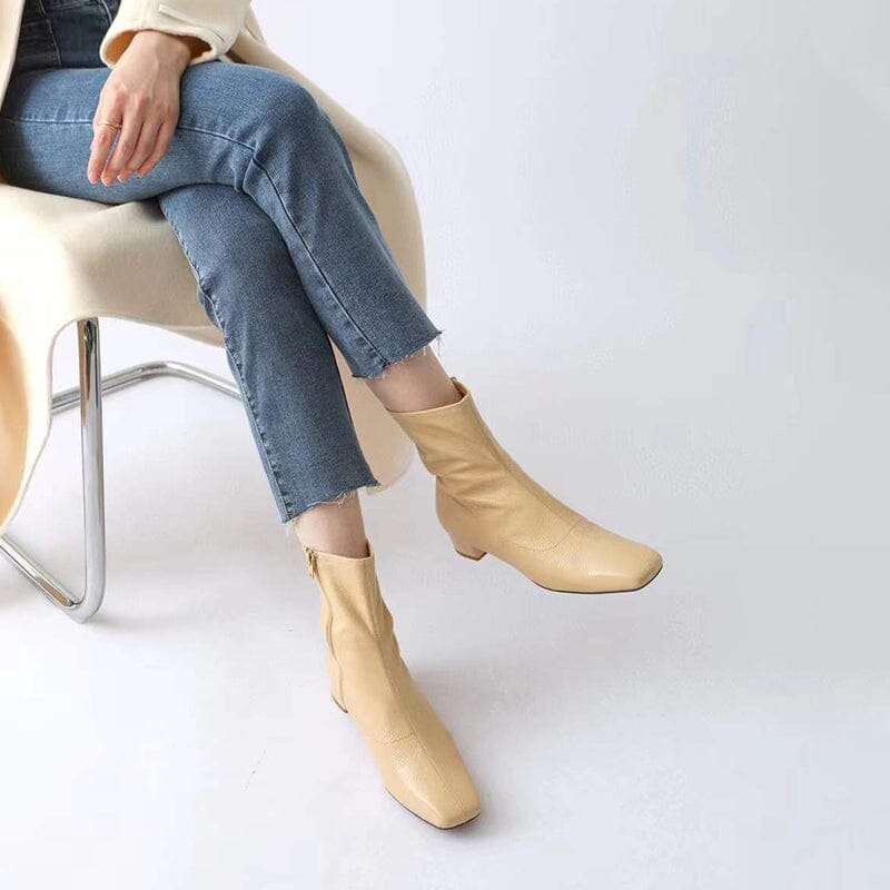 Elegantní a detailní podpůrné letní boty