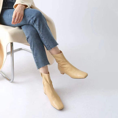 Elegantní a detailní podpůrné letní boty