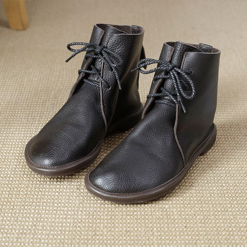 Elegantní a detailní podpůrné letní boty
