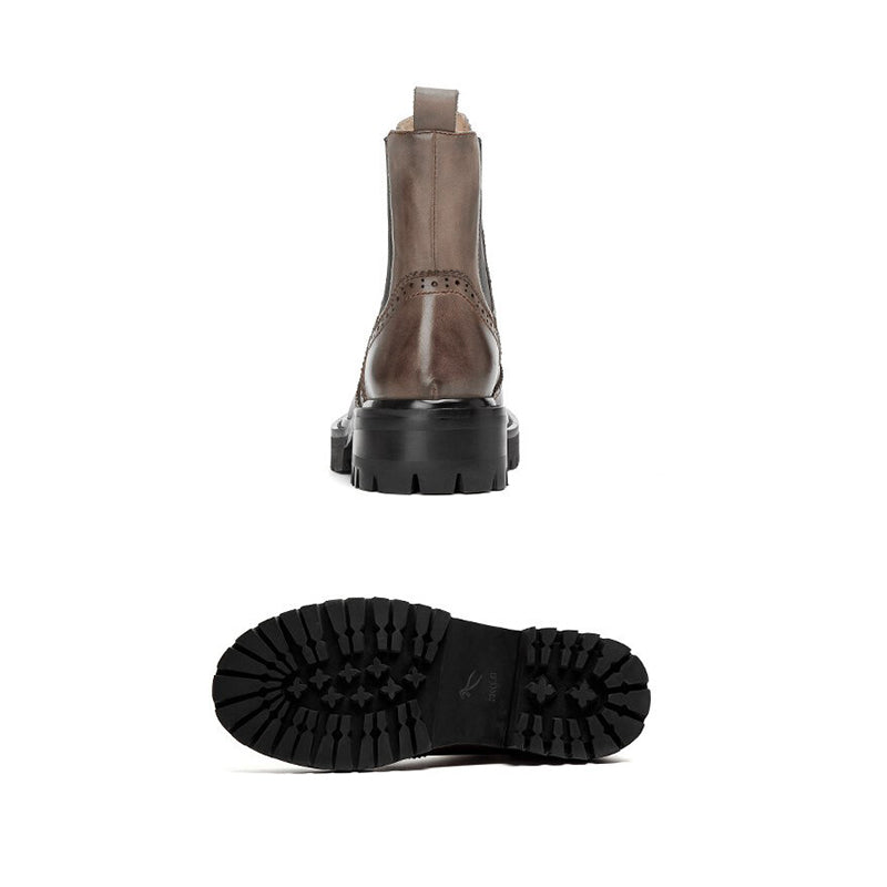 Elegantní a detailní podpůrné letní boty