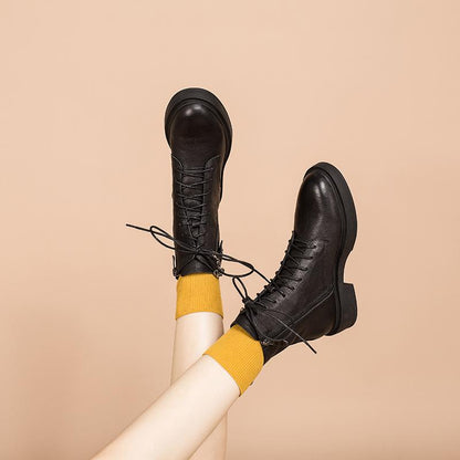 Elegantní a detailní podpůrné letní boty