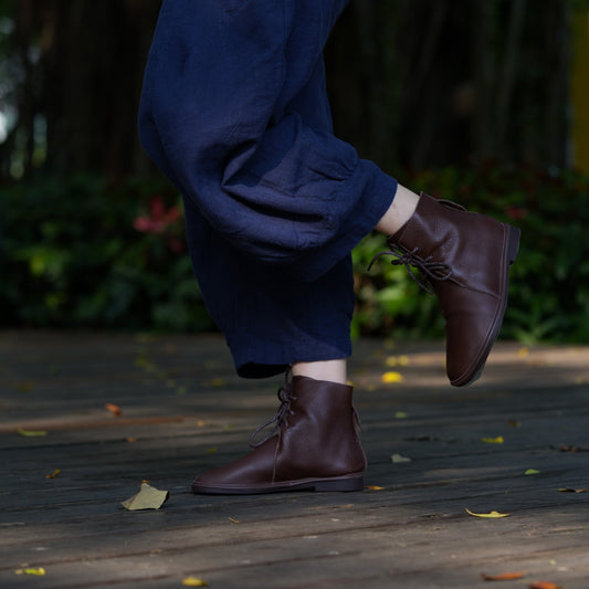 Elegantní a detailní podpůrné letní boty