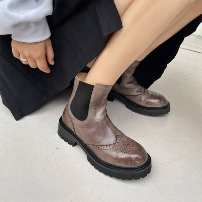 Elegantní a detailní podpůrné letní boty