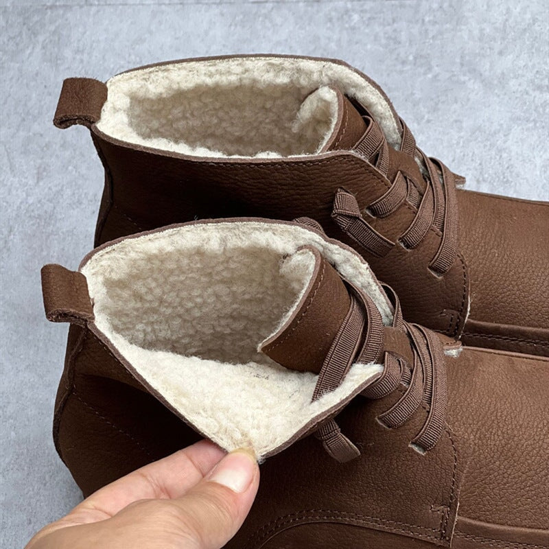 Elegantní a detailní podpůrné letní boty