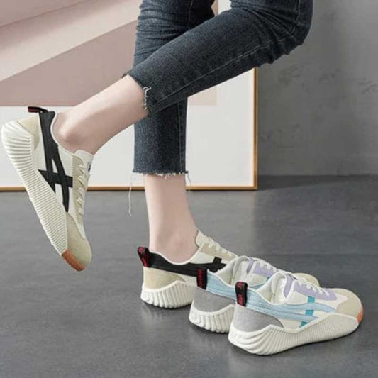 Elegantní a detailní podpůrné letní boty